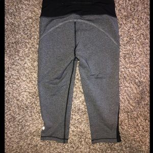 size 6 lulu lemon leggings